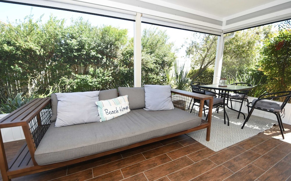 Sea Colony Cottage - Beachside Cottage in Beachfront Community w Pool