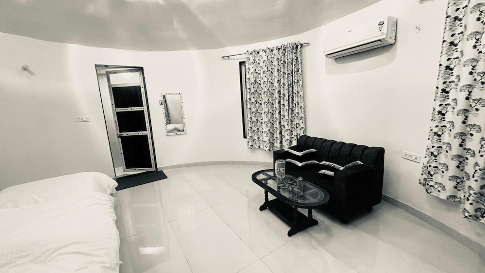 Shyam Resort