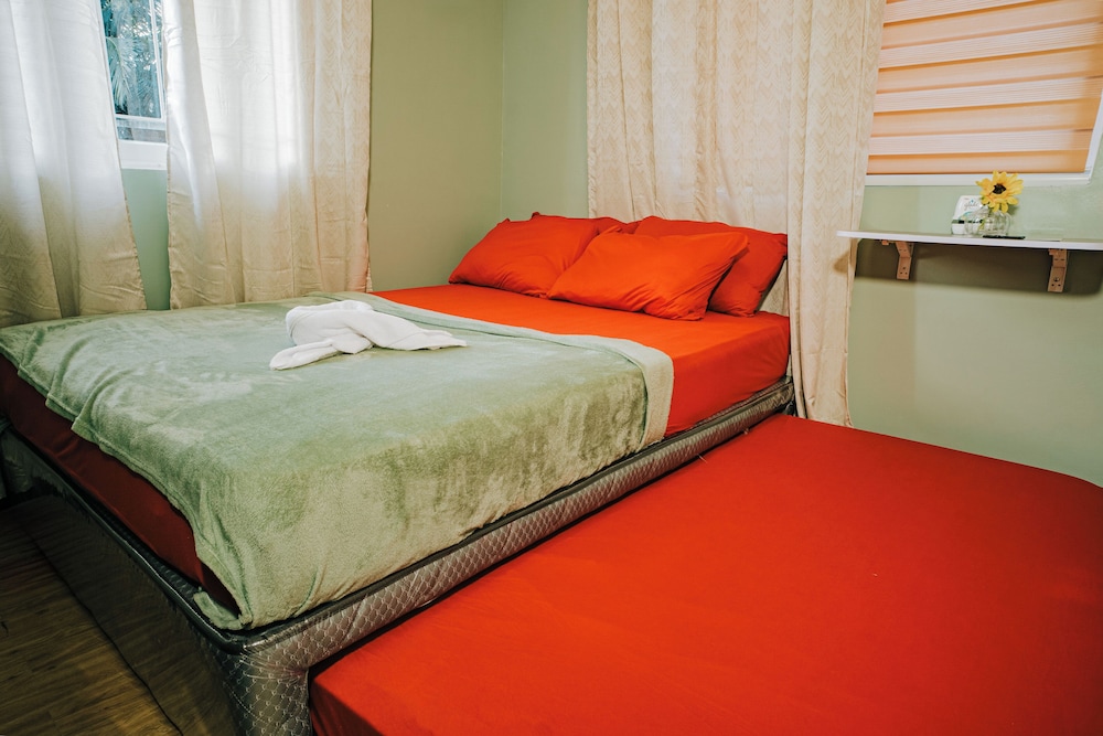 🌿 Stylish & Serene Stay in Davao City 🌿