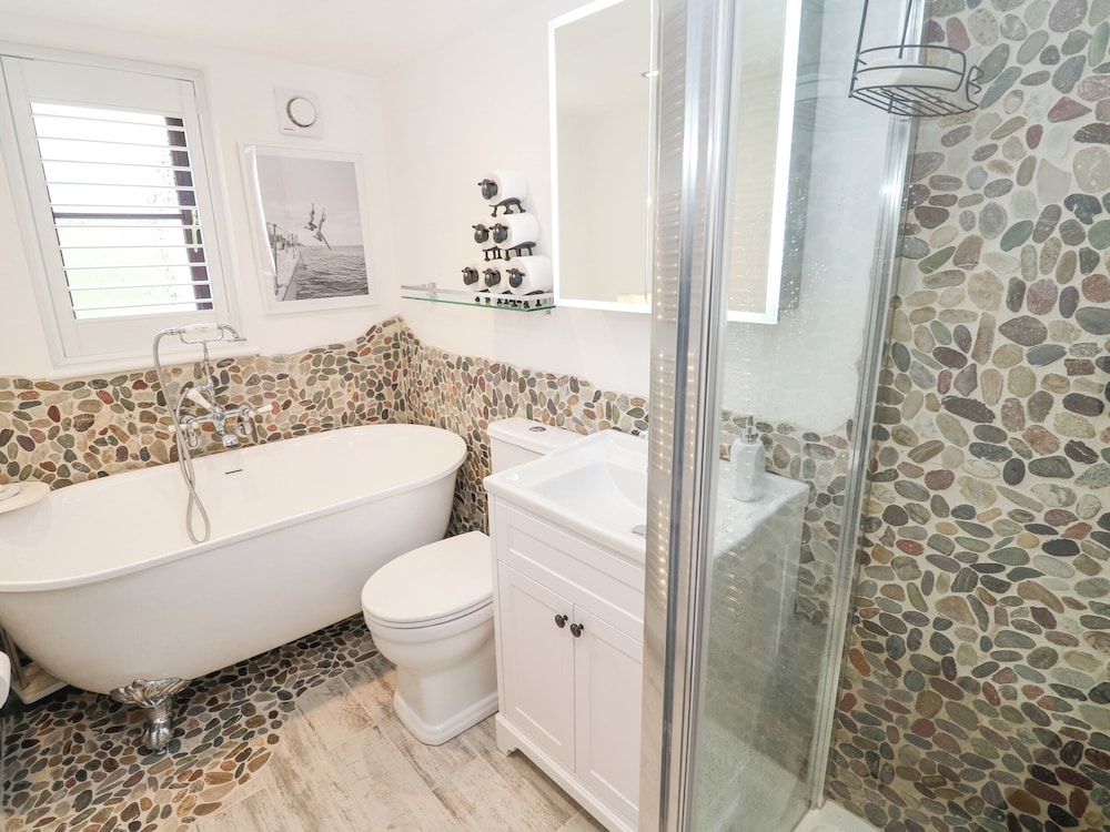 Wood Brook Cottage