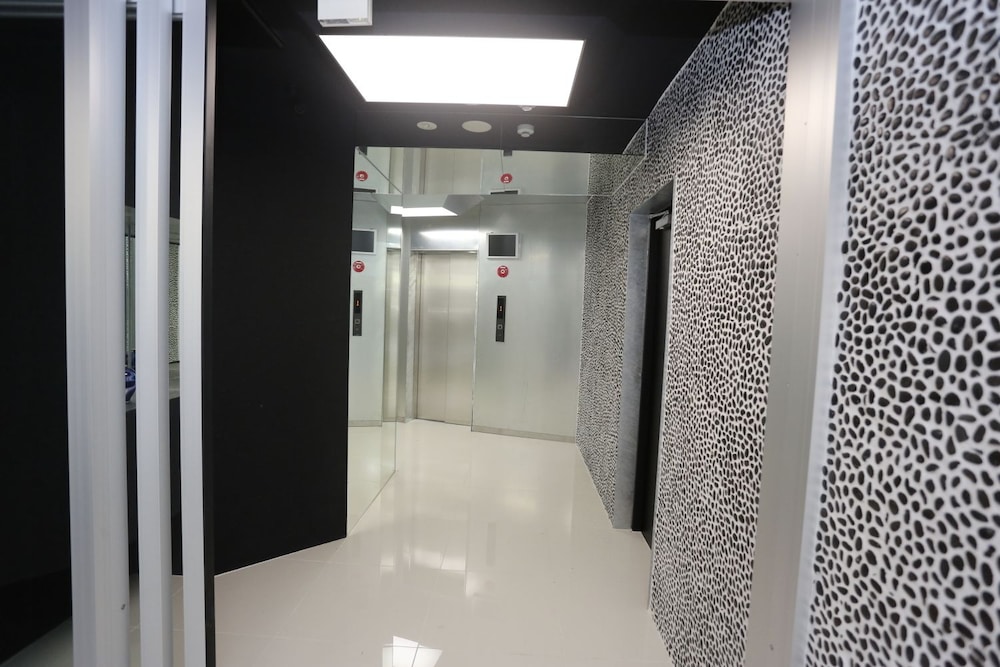 NANBA EAST Designer studio room