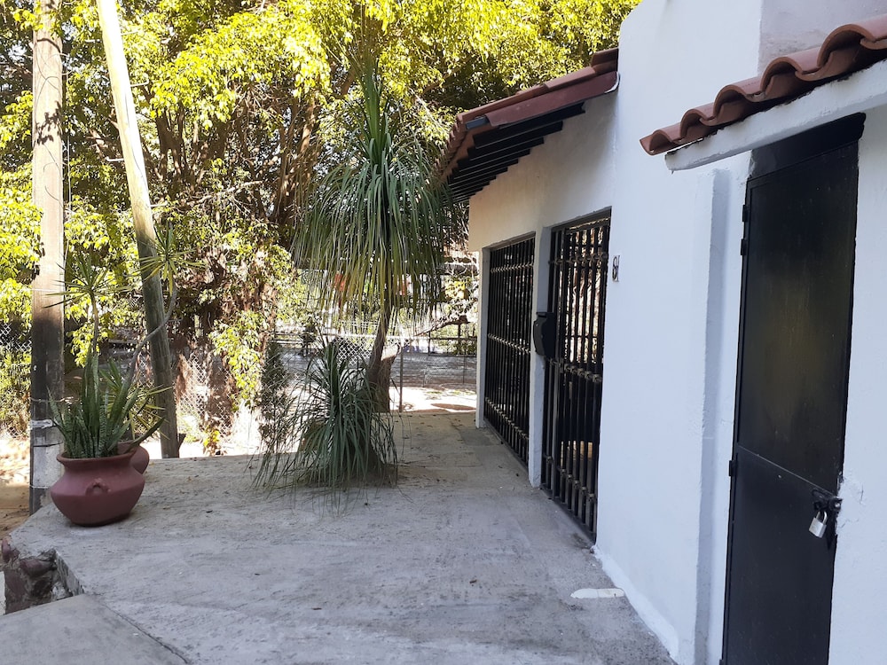 La Villa Palmier Your quiet House view 3