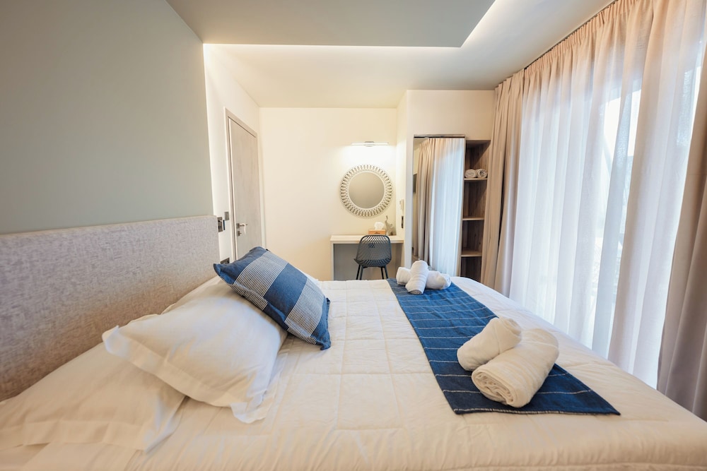 Grand Kourouta Pool Apartments