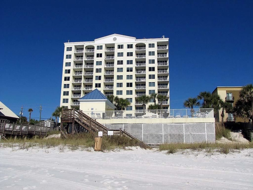 Leeward Key Condos by Crystal Waters
