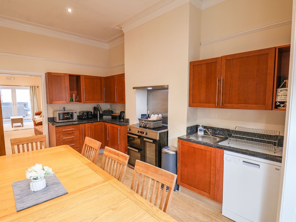 4 Normanby Terrace