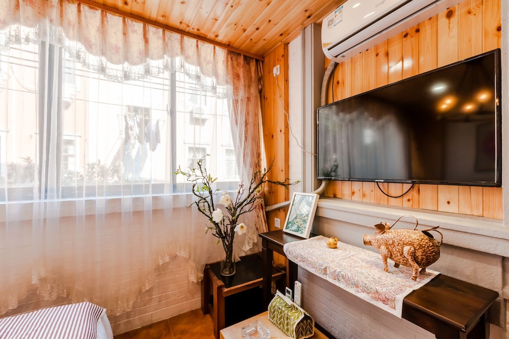 Qiyu Homestay - West Nanjing Road Branch