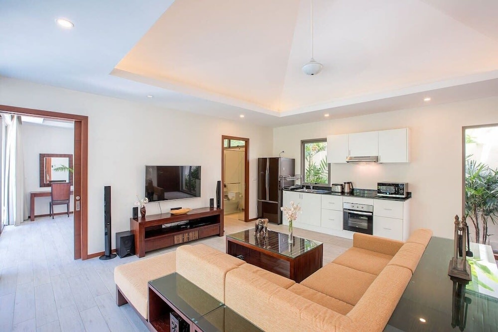 Laem Ka Residence by Tropiclook