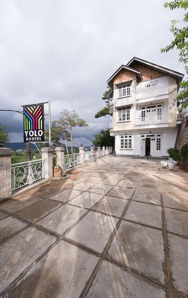 Yolo Camping House - Hostel