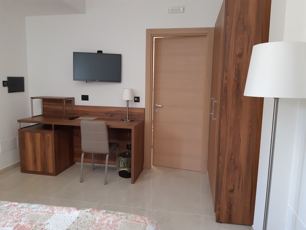 Morello Beach Hotel