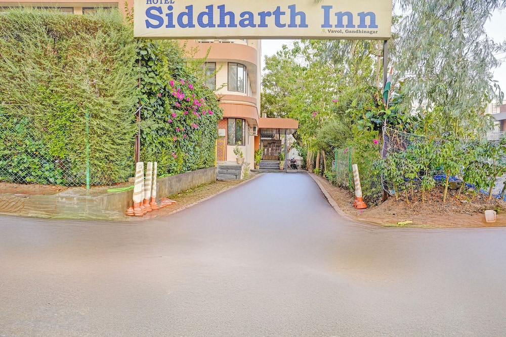 Fabhotel Siddharth Inn