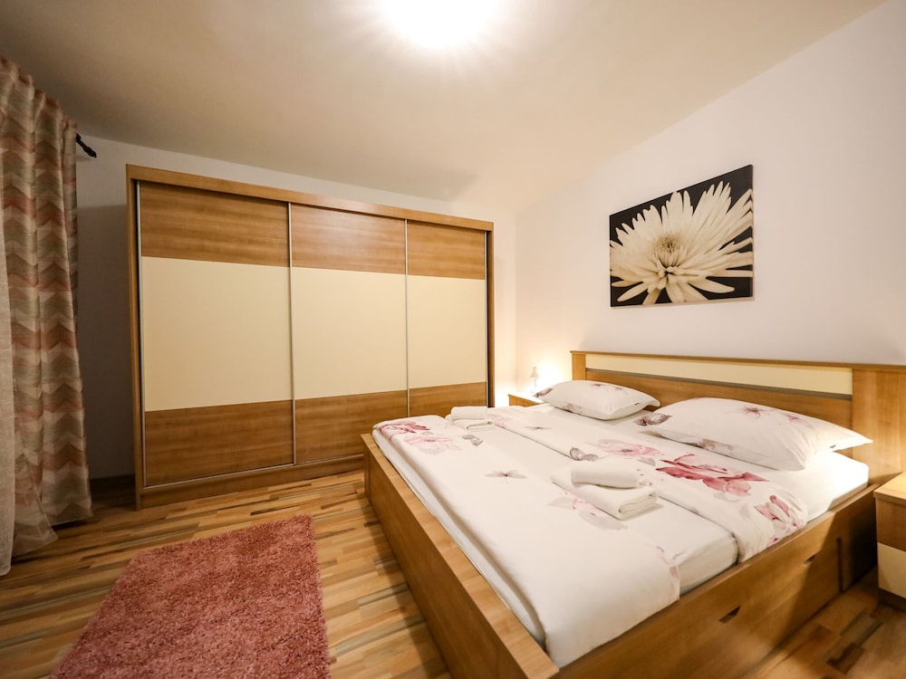 Holiday Home in Policnik With Pool view 4