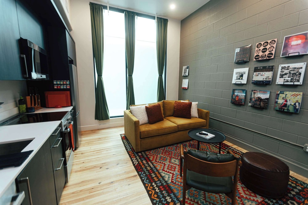 Loft 304 Thewilliam Earthy Modern Atrium Glow