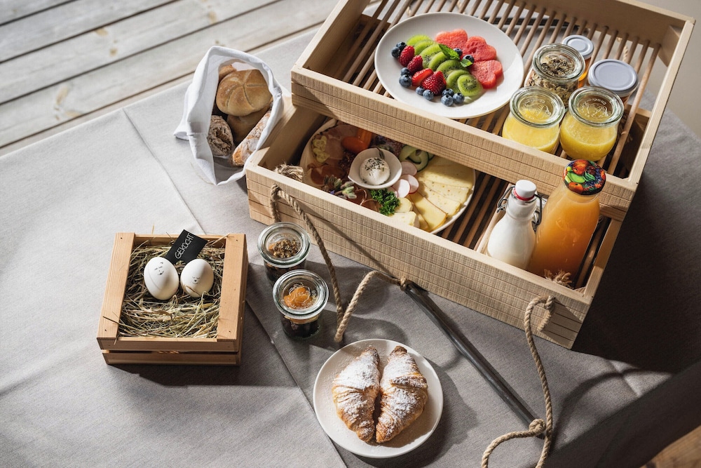 Amolaris Garden Loges & Guesthouse