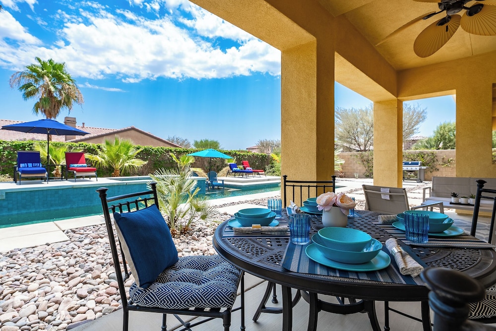 Luxurious 5BR Resort Style Home w/ Pool & Spa view 3