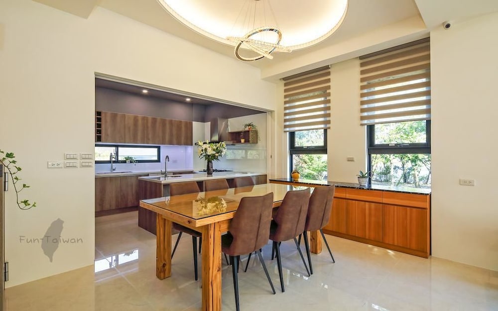 Photo 68