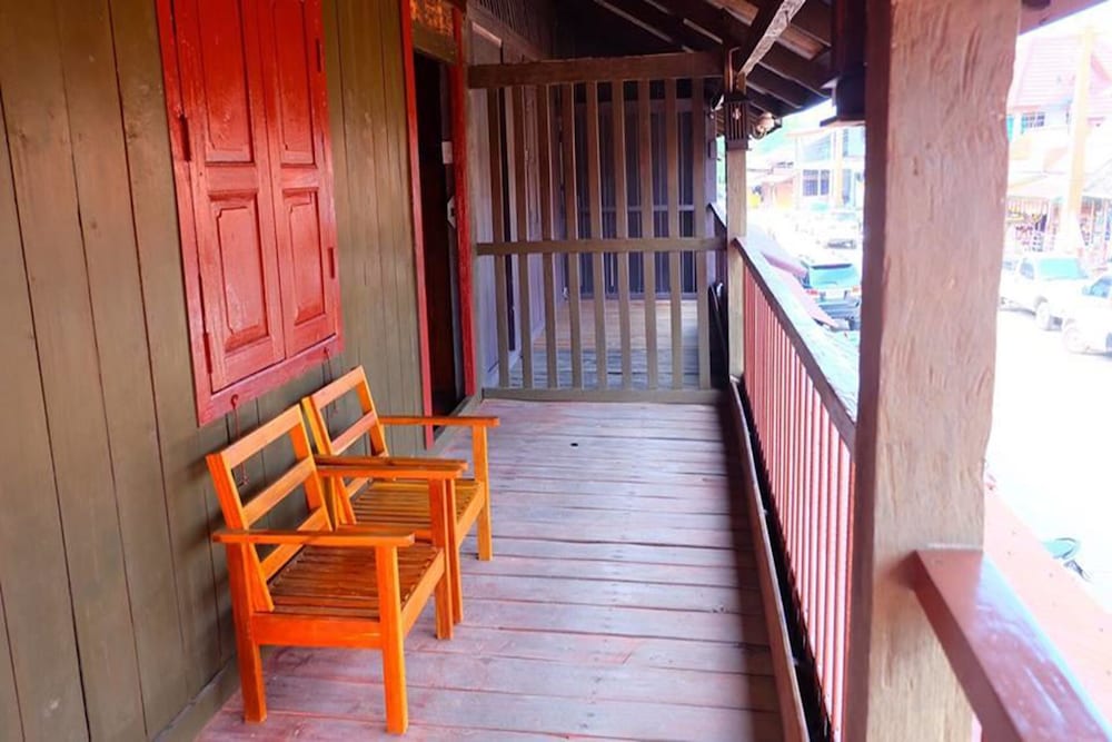 Copa Lanta Guesthouse