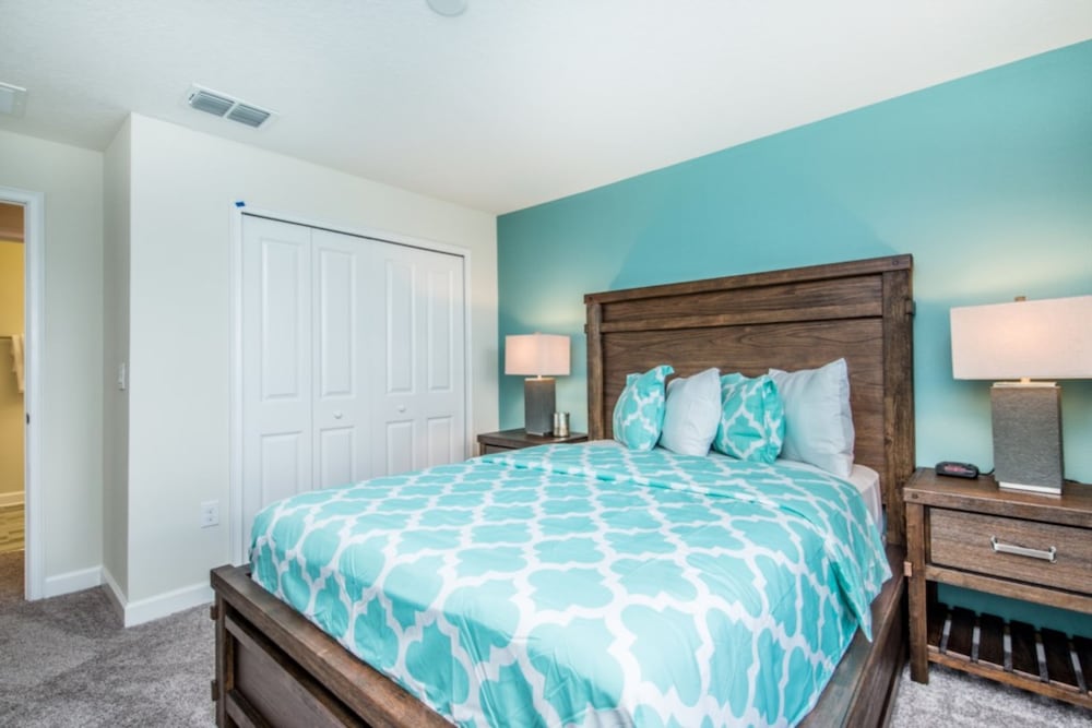 4 Bed 3 Ba Champions Gate Pool Home