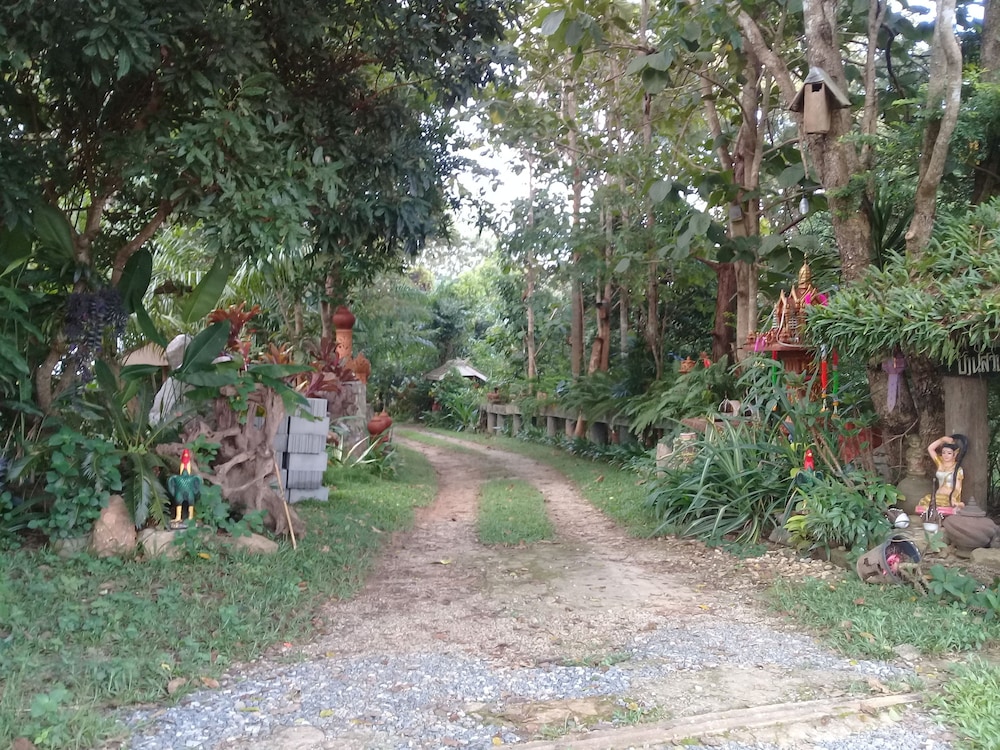 Baan Suan Jantra Home Stay