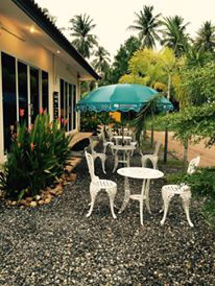The Best Hostel