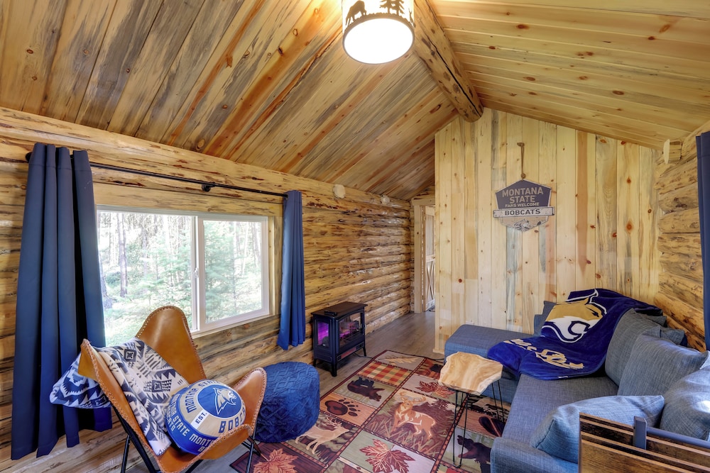 Day Trip to Glacier NP: Nature-packed Cabin!