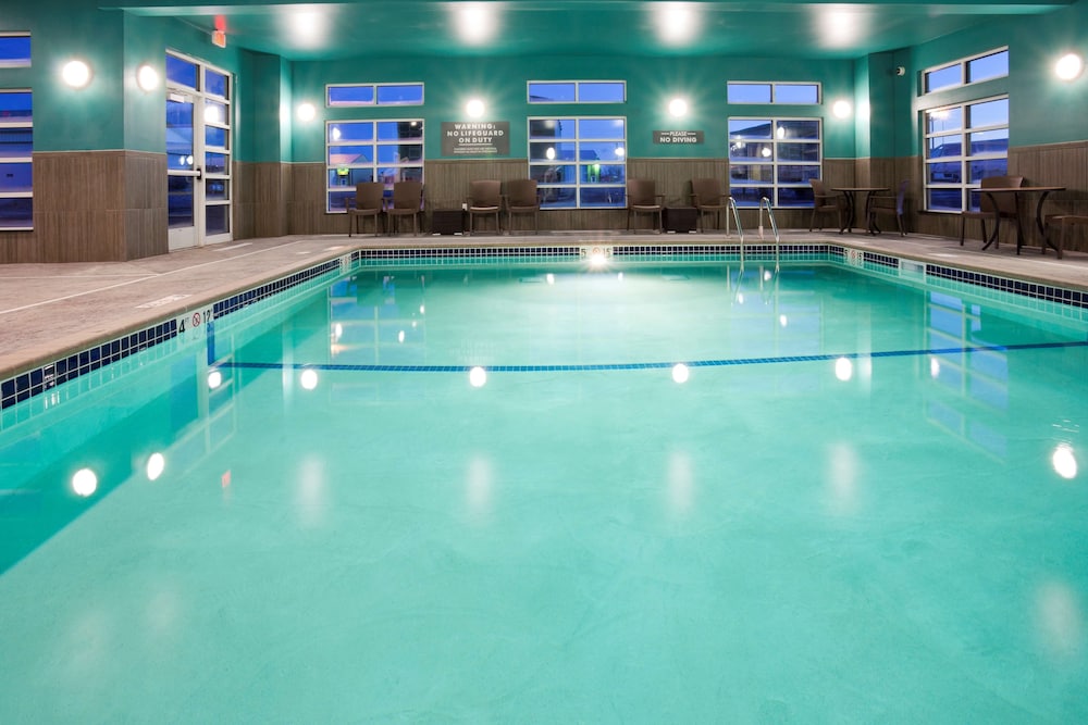 GrandStay Hotel and Suites