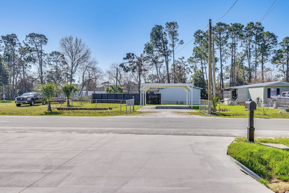 2 Mi to Gulf: Home w/ Sauna, Garden in Panama City