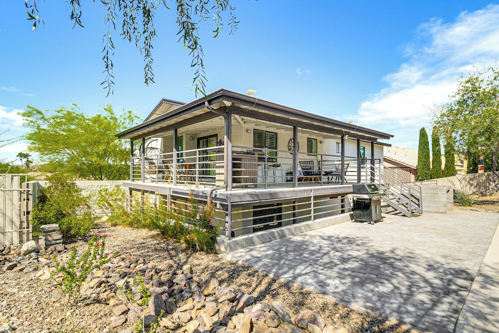 Private Pool & Patio: Fountain Hills Family Home