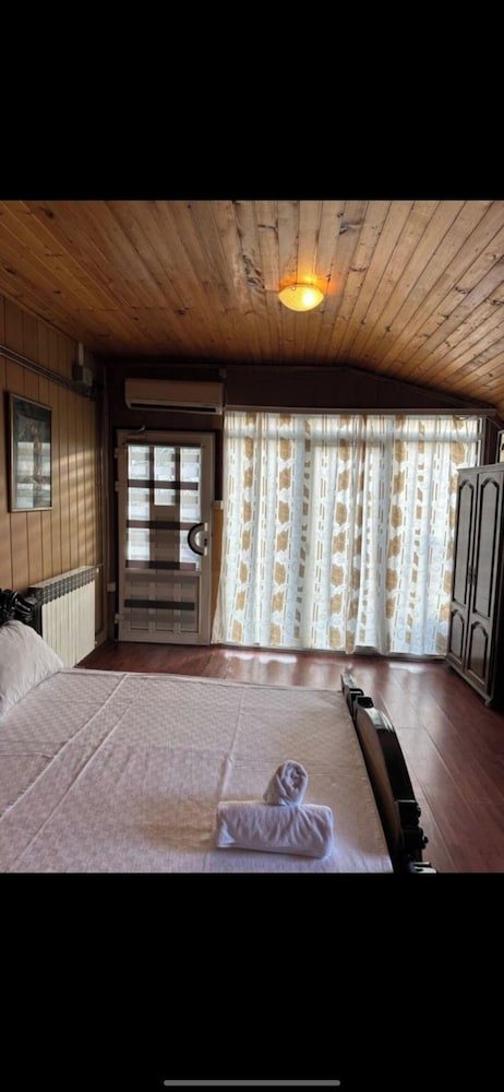 Odelia hostel