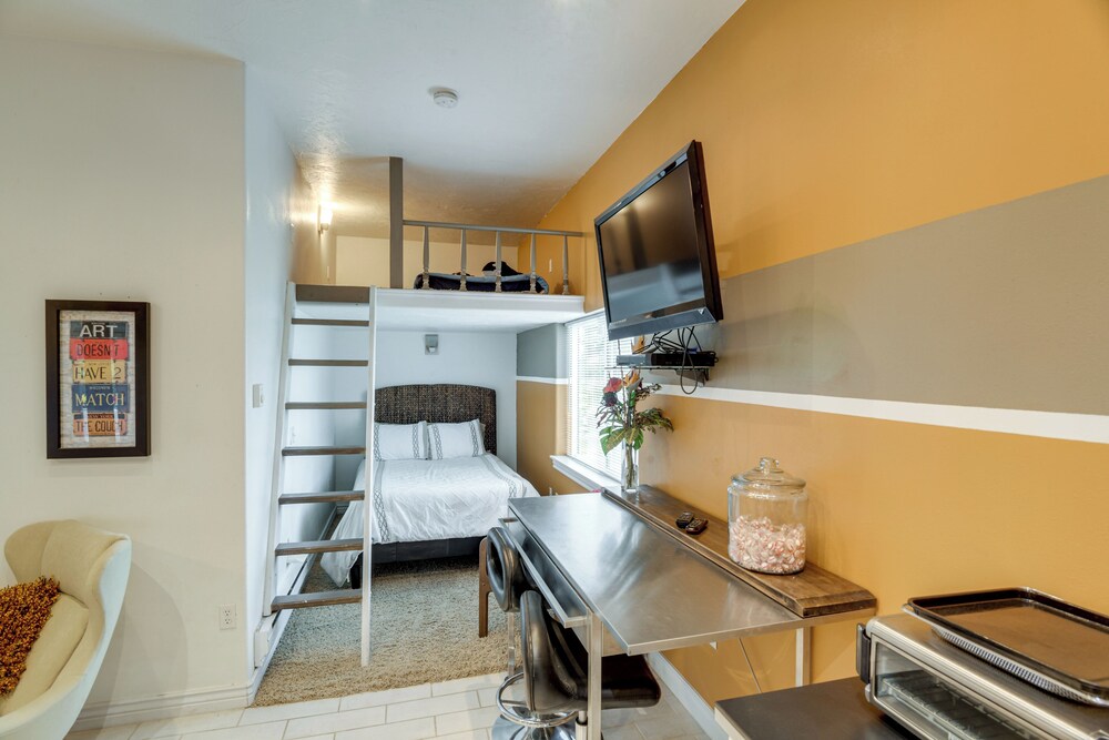 11 Mi to Bear World: Riverfront Getaway in Rigby