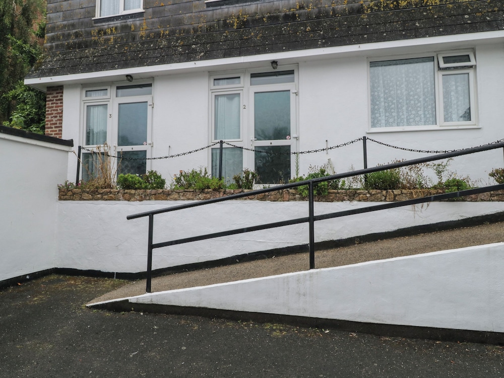 Flat 2, Big Tree Holiday Flats
