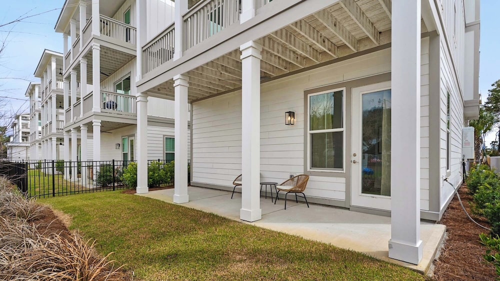 Inlet Beach Retreat With Rooftop Views, 4 Bikes + Free Attraction Tickets!