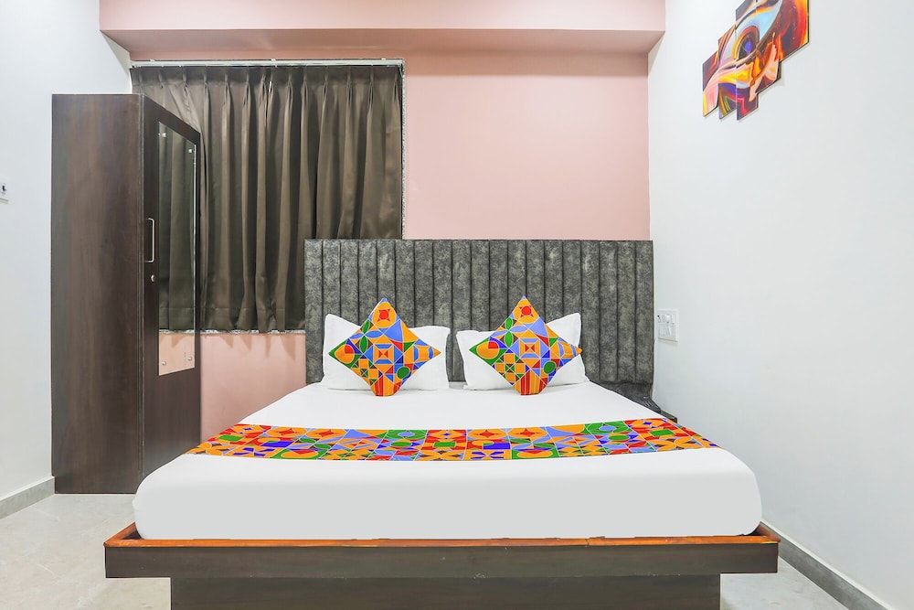 Fabhotel River View