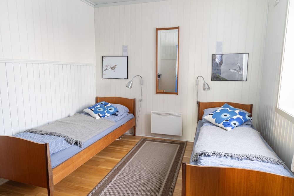 Ekker Island Arctic Lodge view 3