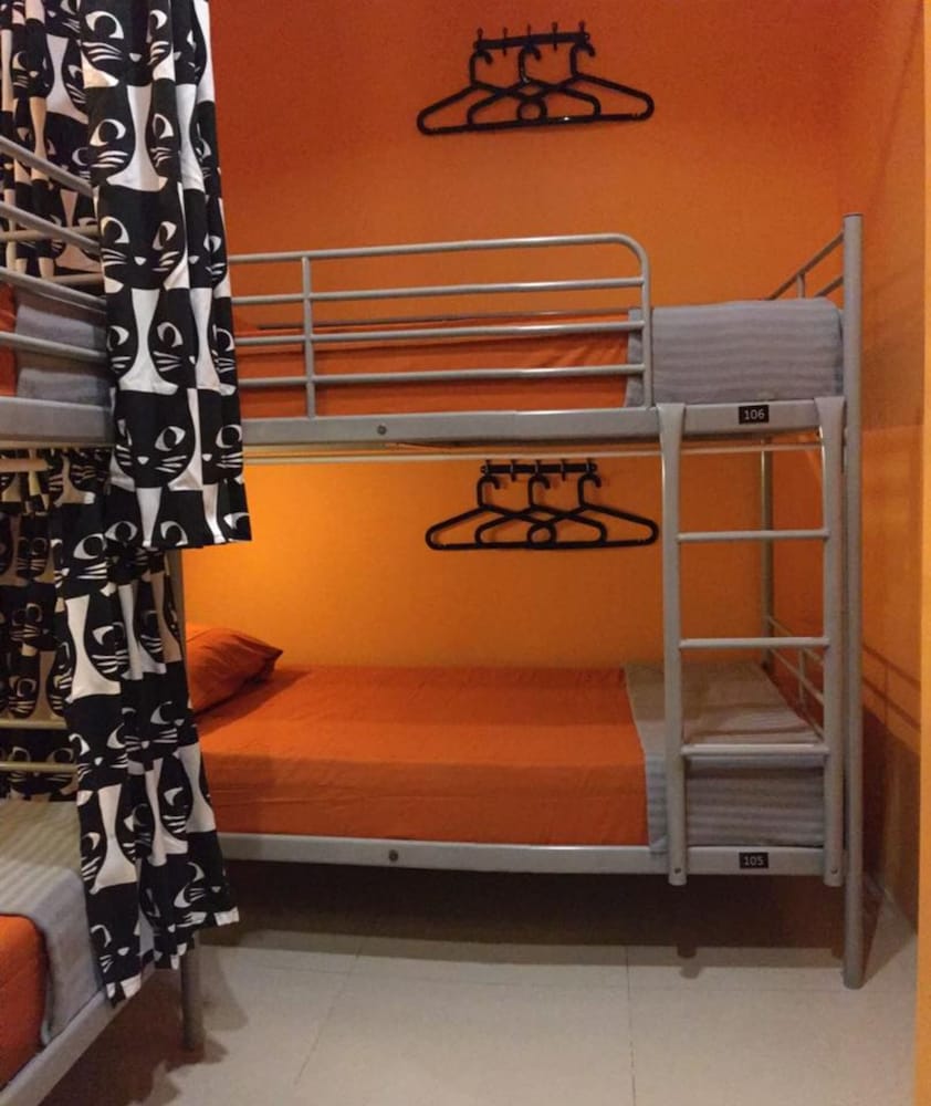 Century Service World - Hostel