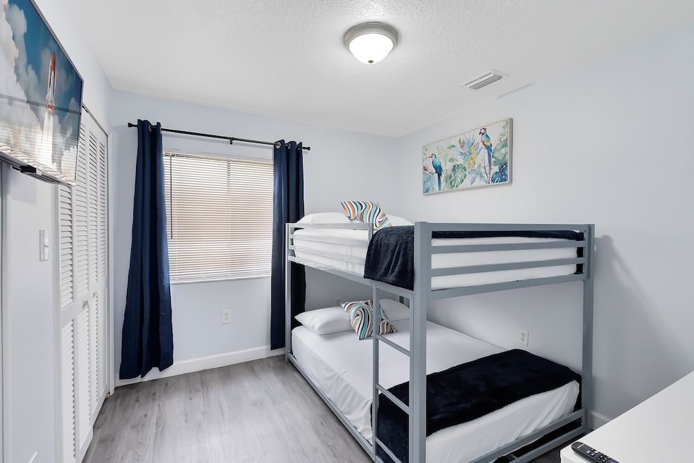 Oasis Apartment Homes