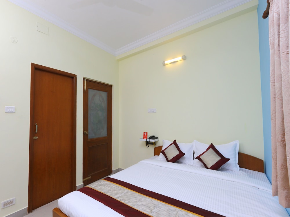 OYO 14091 Surabhi House Stays and Resorts