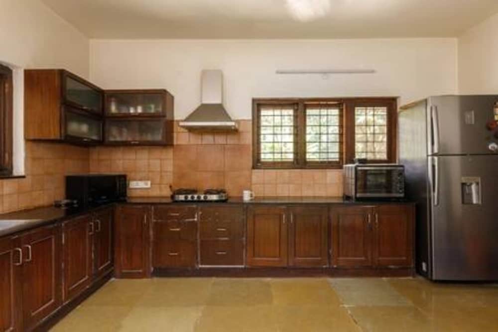 Kerala Style Villa by Stayjade