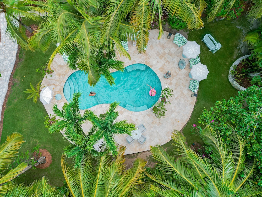 Fig Tree Harbour Island 3 Bedroom Home