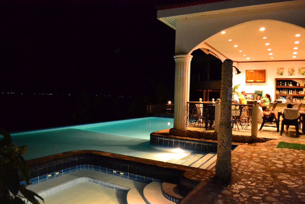 Eden Resort