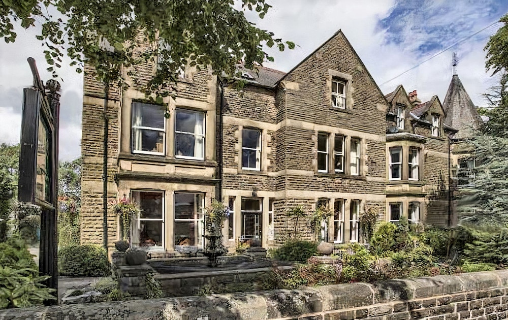 Hotel Kingscroft - Image 1