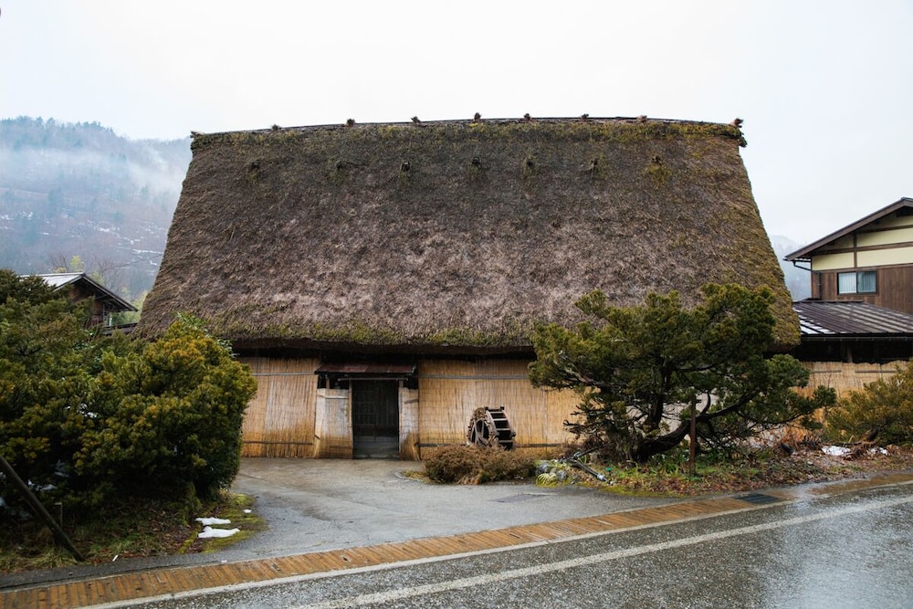 Photo 8