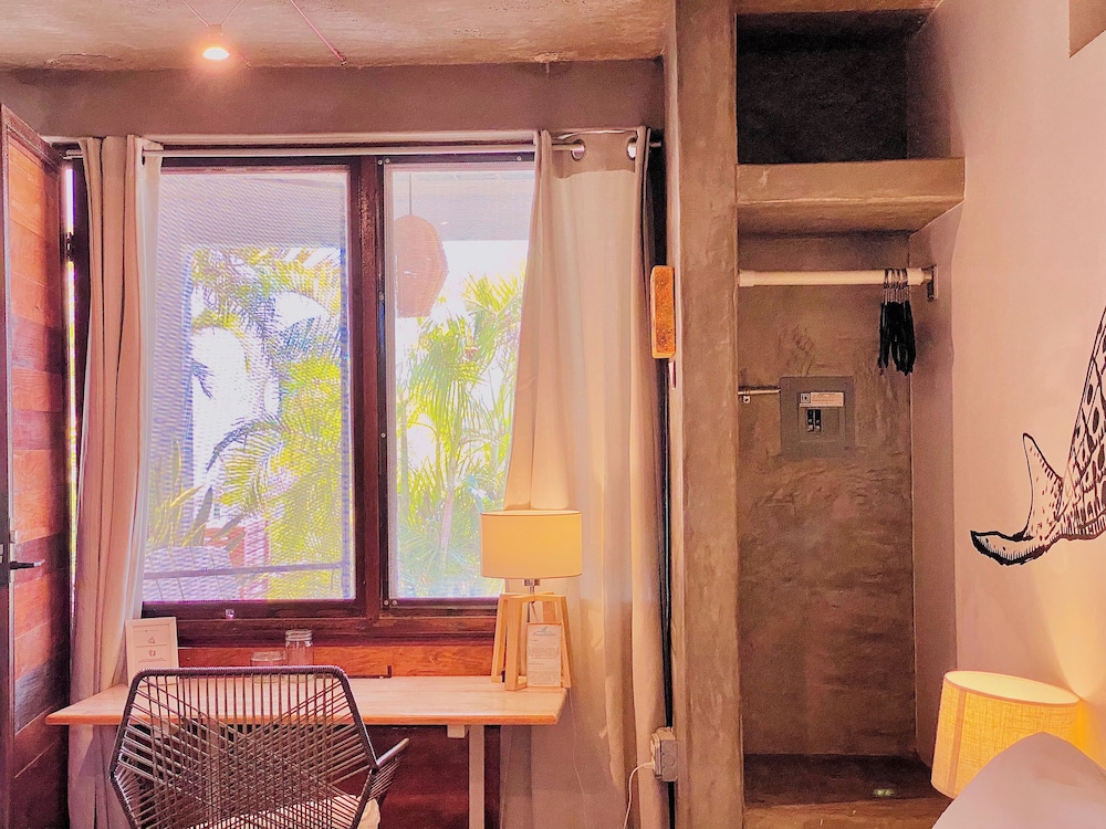 Perro Surfero Hotel Boutique - Todos Santos, BCS