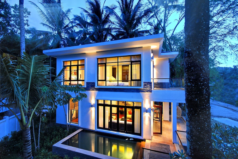 Lotus Samui