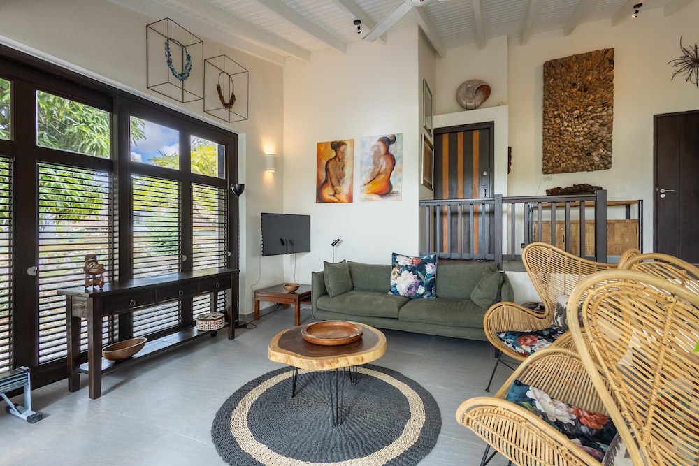 Indigo Garden at Blue Bay Golf Beach Resort
