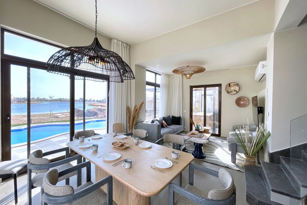 Xuru Stays I Haute & Hand-picked 4bdr Villa Private Pool