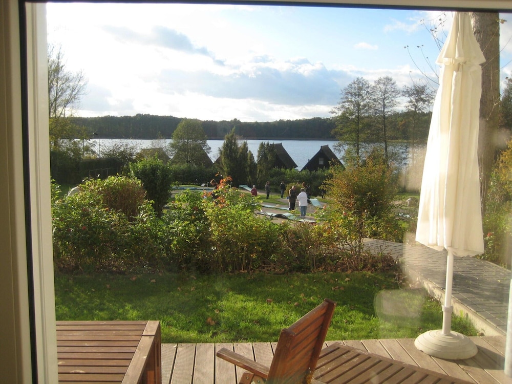 Chickes Appartement en Mirow — activities & amenities