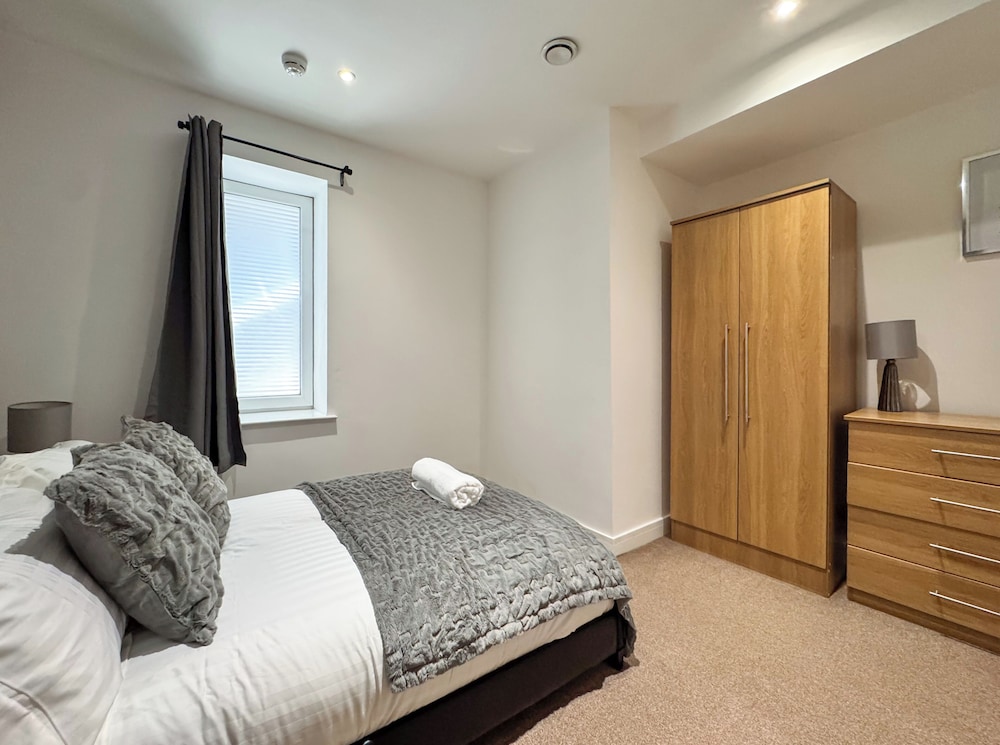 2 Bedroom Quayside Lofts