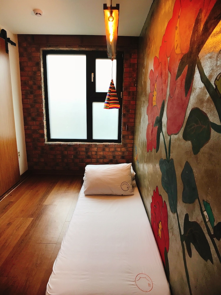 Hwon Guest House