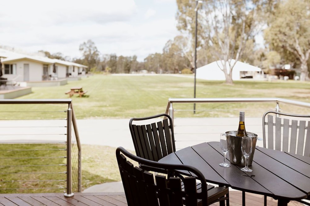 Tindarra Resort