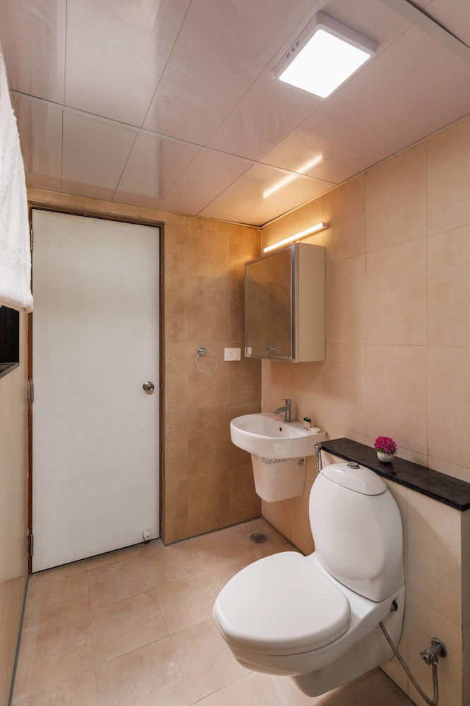 Luxury 4BHK in E-City with 40 Amenities